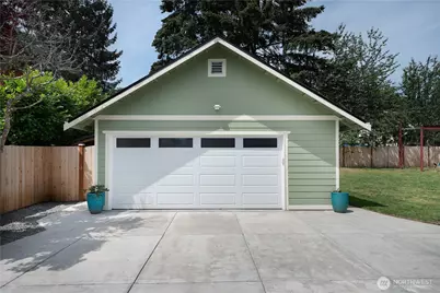 20818 77th Place W, Edmonds, WA 98026 - Photo 28