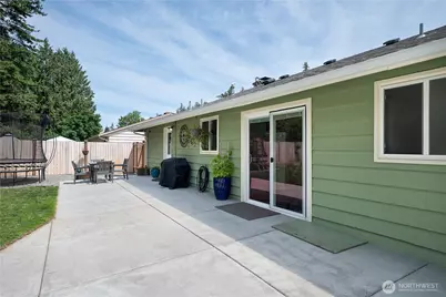 20818 77th Place W, Edmonds, WA 98026 - Photo 32