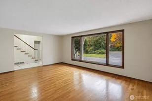 25413 SE Mirrormont Dr, Issaquah, WA 98027 - Photo 10