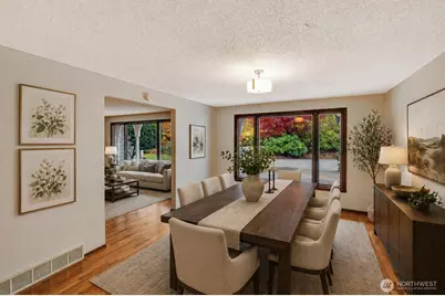 25413 SE Mirrormont Drive, Issaquah, WA 98027 - Photo 8