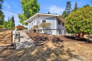 3741 NW Ridgeway Cir, Bremerton, WA 98312 - Photo 4