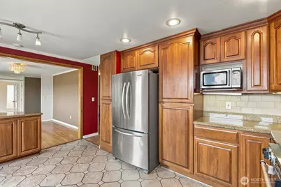 14805 37th Avenue NE, Lake Forest Park, WA 98155 - Photo 10