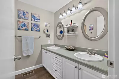 402 170th Place SW, Bothell, WA 98012 - Photo 24