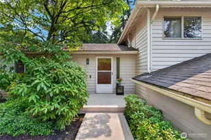 402 170th Pl SW, Bothell, WA 98012 - Photo 2
