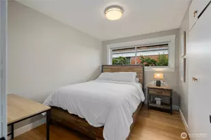 2422 W Lynn St, Seattle, WA 98199 - Photo 18