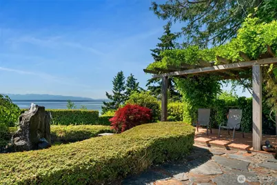 11912 Marine View Drive, Edmonds, WA 98026 - Photo 6