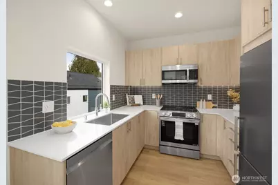 3920 B S Juneau Street, Seattle, WA 98118 - Photo 12