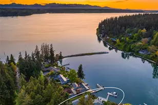 5482 Fletcher Landing NE, Bainbridge Island, WA 98110 - Photo 2