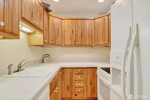 347 E Birnie Slough Rd, Cathlamet, WA 98612 - Photo 10