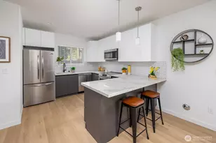13730 Stone Ave N, Seattle, WA 98133 - Photo 8