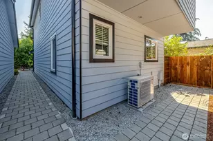 13730 Stone Ave N, Seattle, WA 98133 - Photo 18