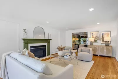 3657 W Viewmont Way W, Seattle, WA 98199 - Photo 8