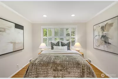 3657 W Viewmont Way W, Seattle, WA 98199 - Photo 20