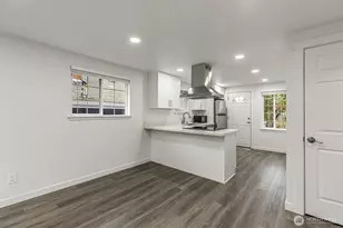 4424 S Holly St, Seattle, WA 98118 - Photo 10