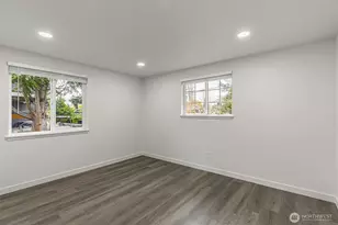 4424 S Holly St, Seattle, WA 98118 - Photo 16