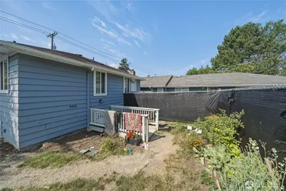4424 S Holly Street, Seattle, WA 98118 - Photo 26