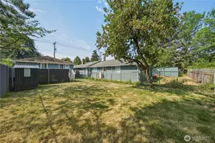 4424 S Holly St, Seattle, WA 98118 - Photo 20