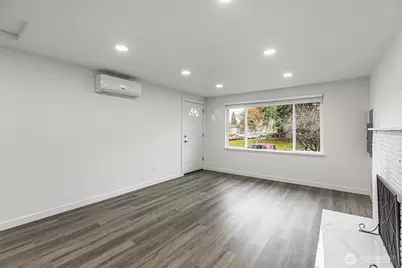 4424 S Holly Street, Seattle, WA 98118 - Photo 8