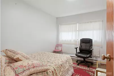 4803 S Henderson Street, Seattle, WA 98118 - Photo 18