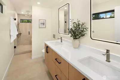 5 151st Place SE, Bellevue, WA 98007 - Photo 14