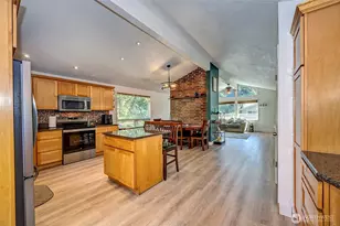 21220 Shell Valley Rd, Edmonds, WA 98026 - Photo 6