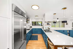 8803 38th Ave SW, Seattle, WA 98126 - Photo 10