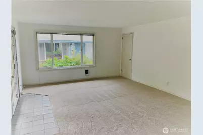 1832 27th Avenue, Seattle, WA 98122 - Photo 2