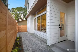 10183 NE 112th Pl, Kirkland, WA 98033 - Photo 22