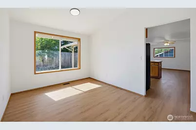 15012 2nd Avenue E, Tacoma, WA 98445 - Photo 8