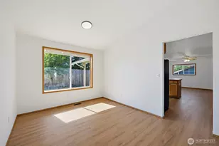 15012 2nd Ave E, Tacoma, WA 98445 - Photo 8