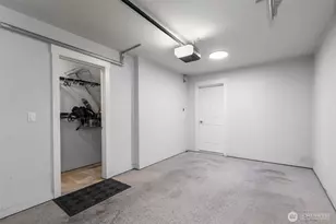 4507 Linden Ave N, Seattle, WA 98103 - Photo 28