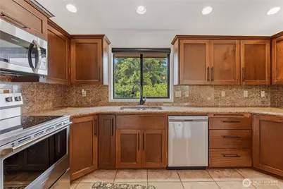 1690 Eastmont Avenue, East Wenatchee, WA 98802 - Photo 6