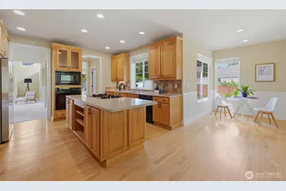 11003 64th NW Avenue NW, Gig Harbor, WA 98332 - Photo 16