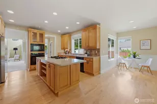 11003 64th NW Ave NW, Gig Harbor, WA 98332 - Photo 16