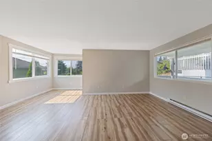 361 Earlington Ave SW, Renton, WA 98057 - Photo 6
