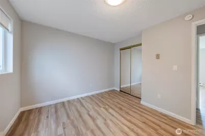 361 Earlington Avenue SW, Renton, WA 98057 - Photo 10