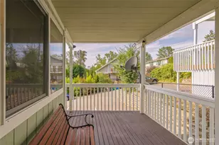 361 Earlington Ave SW, Renton, WA 98057 - Photo 4