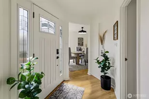 8215 4th Ave NE, Seattle, WA 98115 - Photo 4