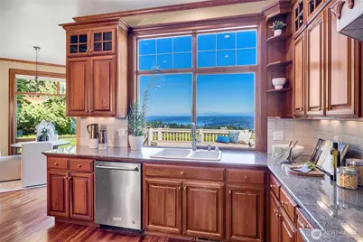17186 SE 58th Street, Bellevue, WA 98006 - Photo 14