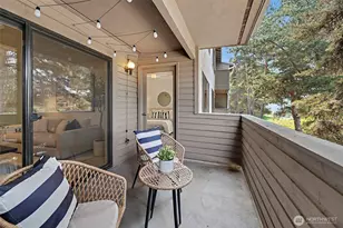 13605 NE 8th St, Bellevue, WA 98005 - Photo 22