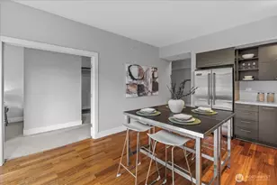2911 2nd Ave, Seattle, WA 98121 - Photo 12