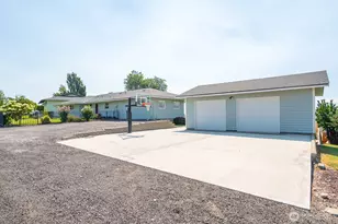 225 NE Widmer Dr, Royal City, WA 99357 - Photo 4
