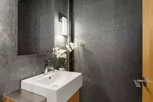 1707 Dexter Ave N, Seattle, WA 98109 - Photo 30