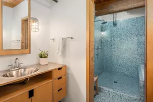 1707 Dexter Ave N, Seattle, WA 98109 - Photo 20