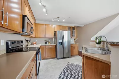 2908 SW Raymond Street, Seattle, WA 98126 - Photo 8