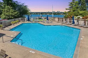 2501 Canterbury Ln E, Seattle, WA 98112 - Photo 2