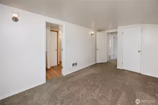 19708 N Park Ave N, Shoreline, WA 98133 - Photo 10