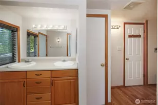 19708 N Park Ave N, Shoreline, WA 98133 - Photo 12