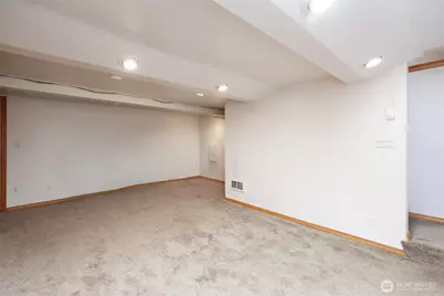 19708 North Park Avenue N, Shoreline, WA 98133 - Photo 22