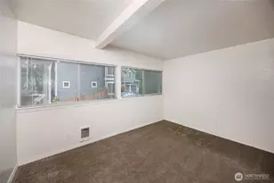 19708 N Park Ave N, Shoreline, WA 98133 - Photo 18